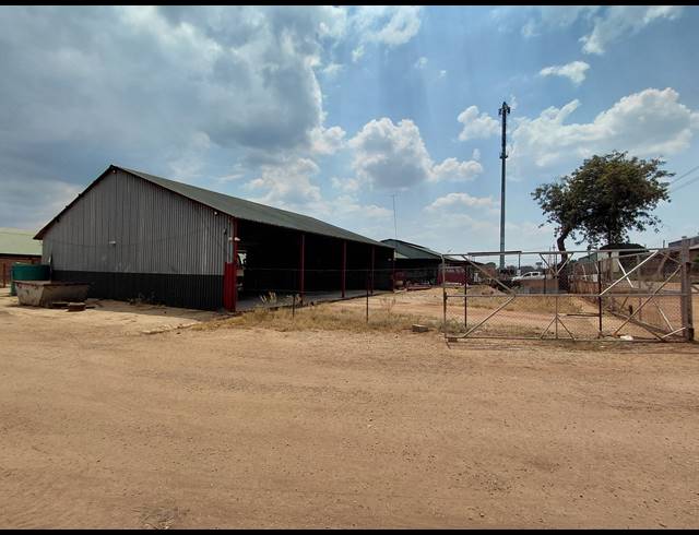 4,367M² WORKSHOP FOR SALE IN TRIM PARK